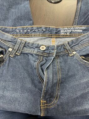 Sean John Men's Relaxed Fit Denim Jeans in Dark Blue with Contrast Stitching